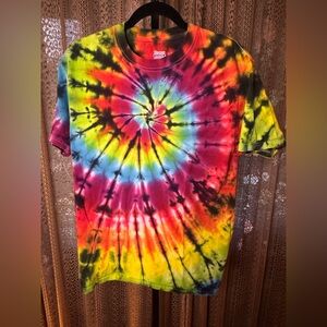 VTG Hanes Colorful Tie-Dye Short Sleeve Tee